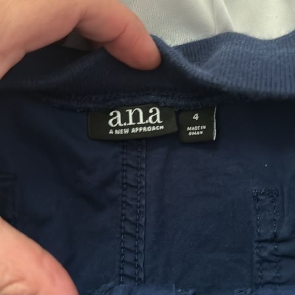 A.N.A Navy Blue Casual Shorts (Size 4) - Picture 4 of 5